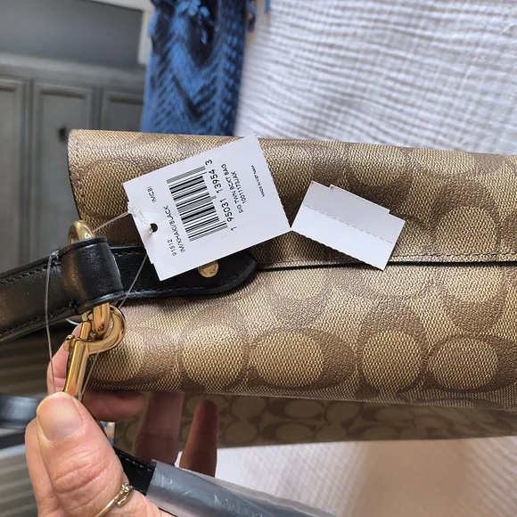 Coach Brown and Black Women's Bag - Picture 3 of 6